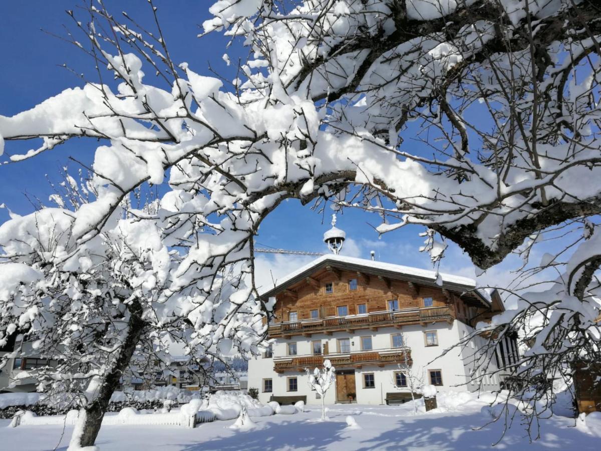 Ferienwohnung Huberhof โอแบร์นดอร์ฟ อิน ทิโรล ภายนอก รูปภาพ